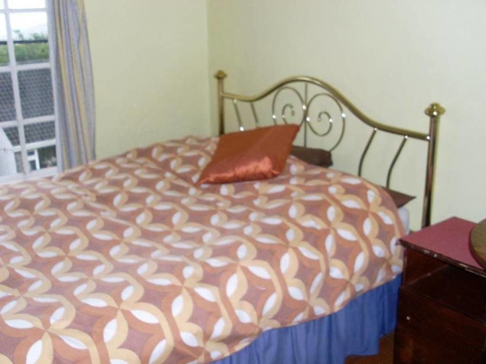 Artists House Hotel Кинсейл Екстериор снимка