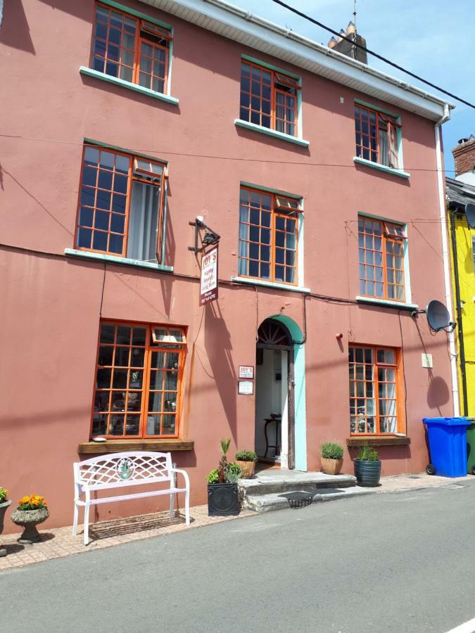 Artists House Hotel Кинсейл Екстериор снимка