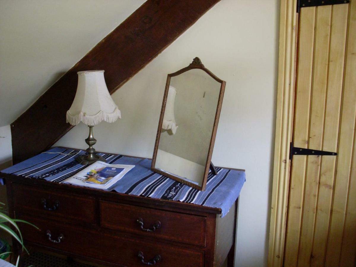 Artists House Hotel Кинсейл Екстериор снимка